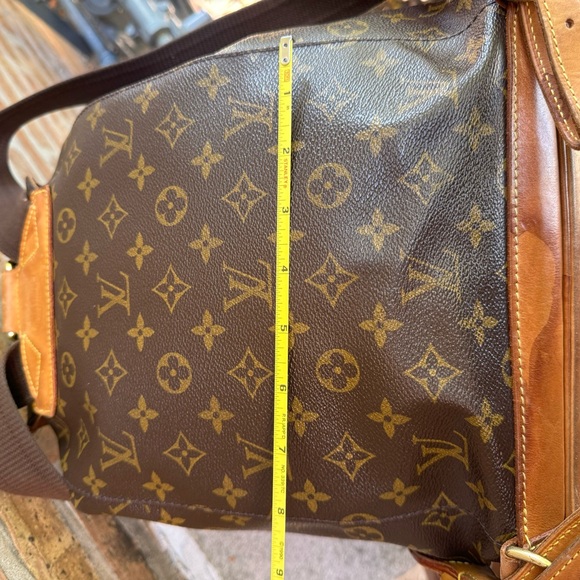Authentic Louis Vuitton Authentic Vintage Montsouris Backpack - Picture 12 of 16